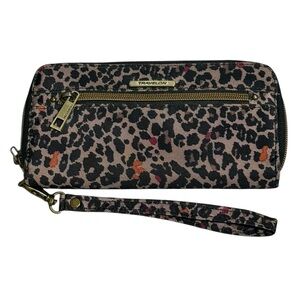 New Travelon RFID Leopard Print Zip Around Wallet Wristlet